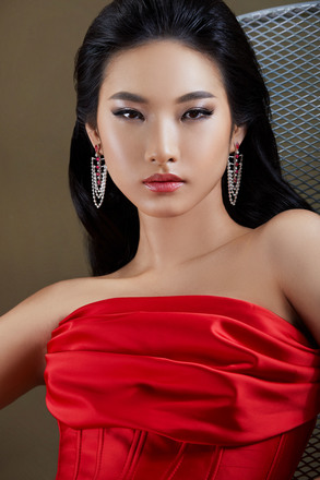 Серьги с рубинами и бриллиантами, белое золото 3