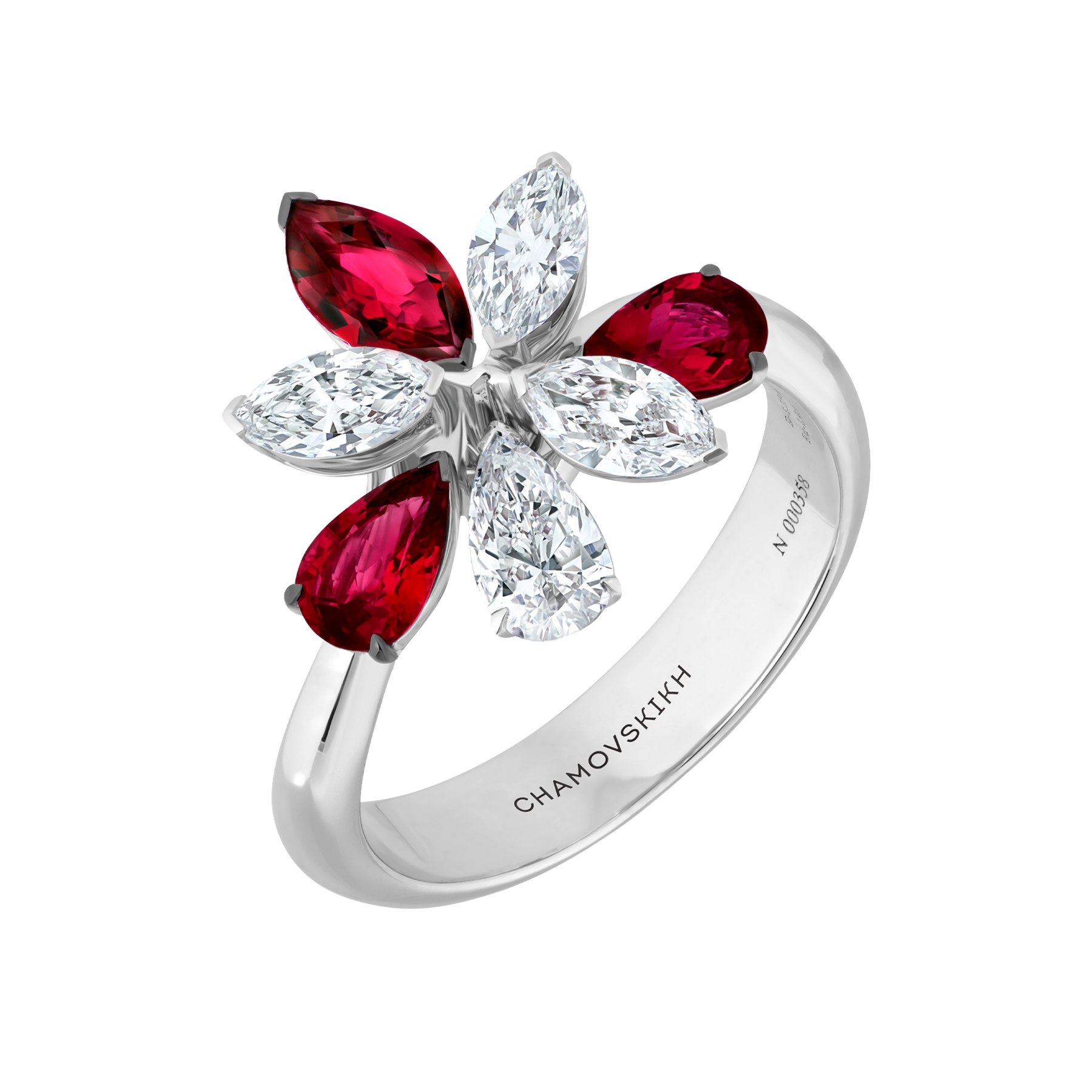 Кольцо с рубинами и бриллиантами, белое золото
