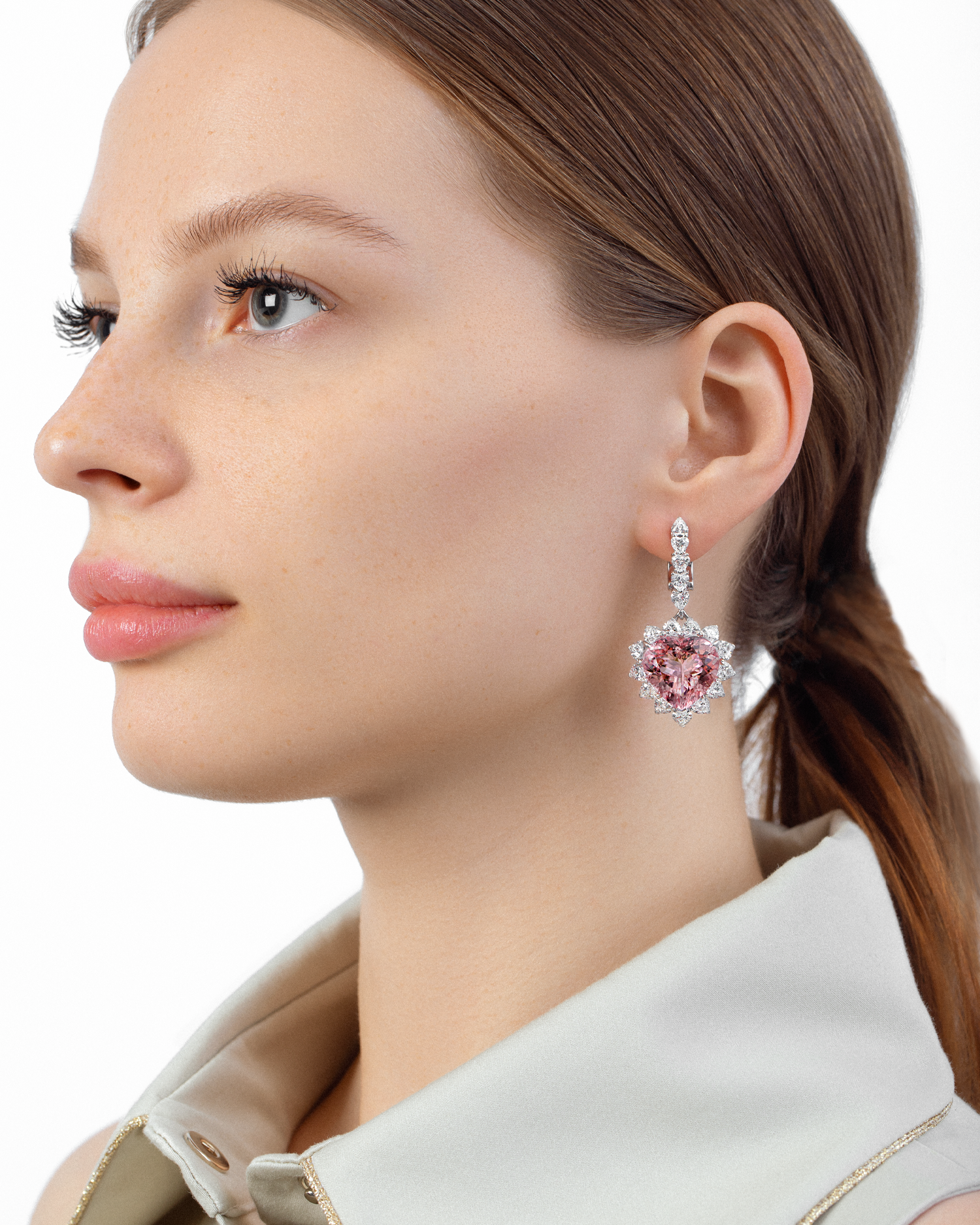 Серьги с морганитами и бриллиантами, белое золото