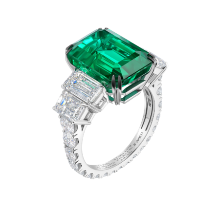 Кольцо с изумрудом и бриллиантами, белое золото 1