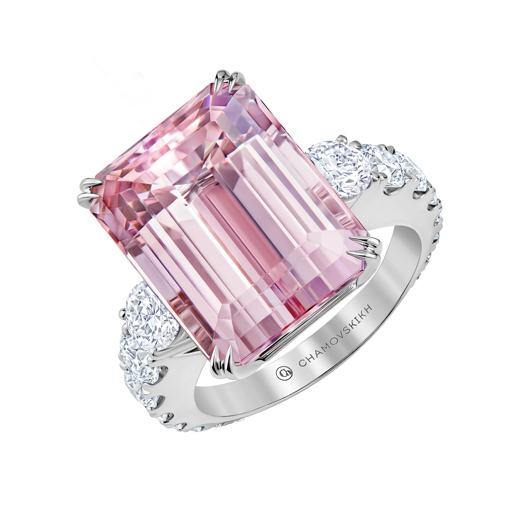 Кольцо с морганитом и бриллиантами, белое золото