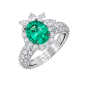 Кольцо с изумрудом и бриллиантами, белое золото