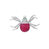 Брошь с рубинами, бриллиантами и тсаворитами, белое золото