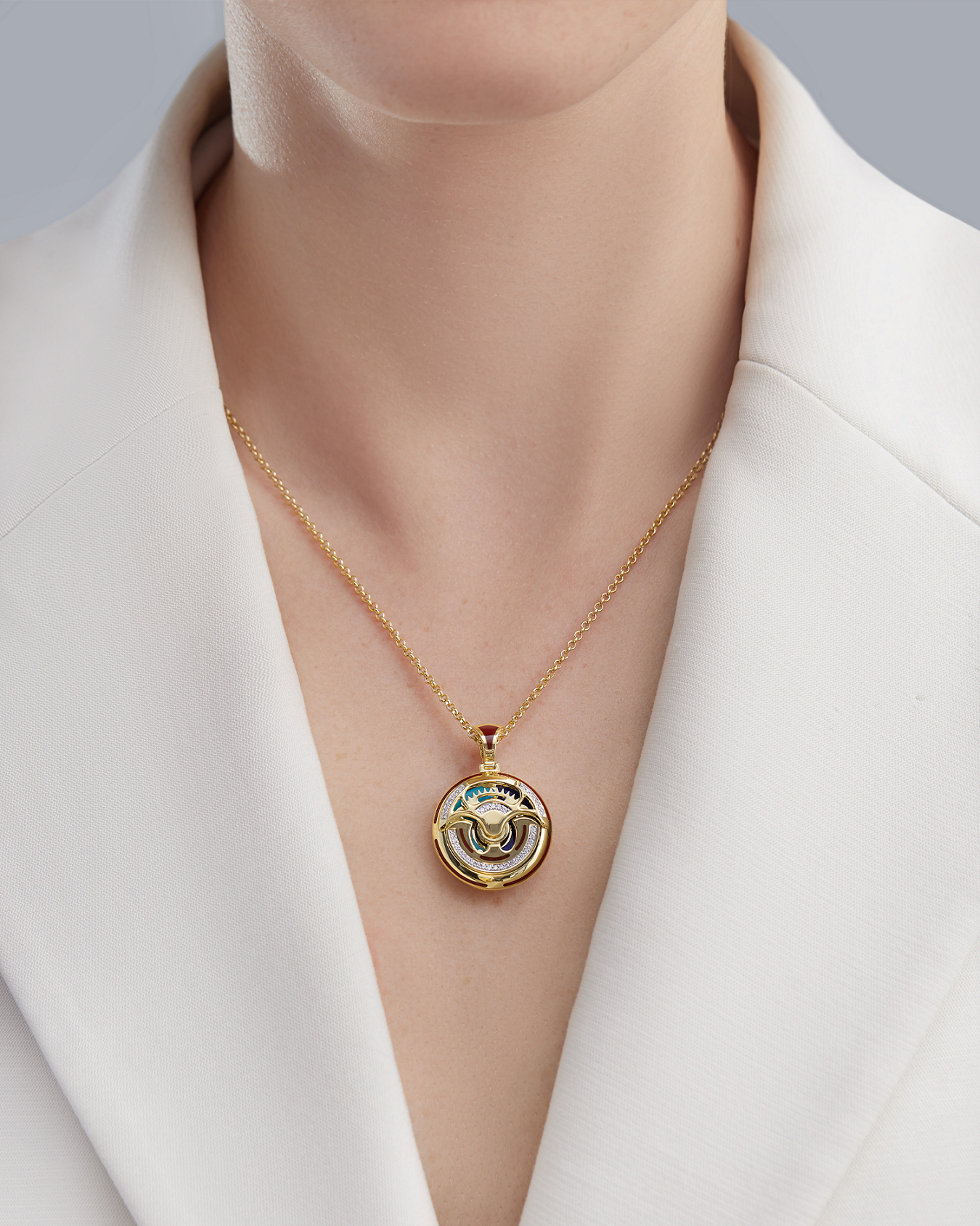 Подвес с бриллиантами, желтое золото, н.керамика