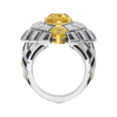 Кольцо с желтыми сапфирами и бриллиантами, белое золото