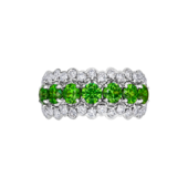 Кольцо с демантоидами и бриллиантами, белое золото