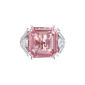 Кольцо с морганитом, розовыми сапфирами и бриллиантами, белое золото